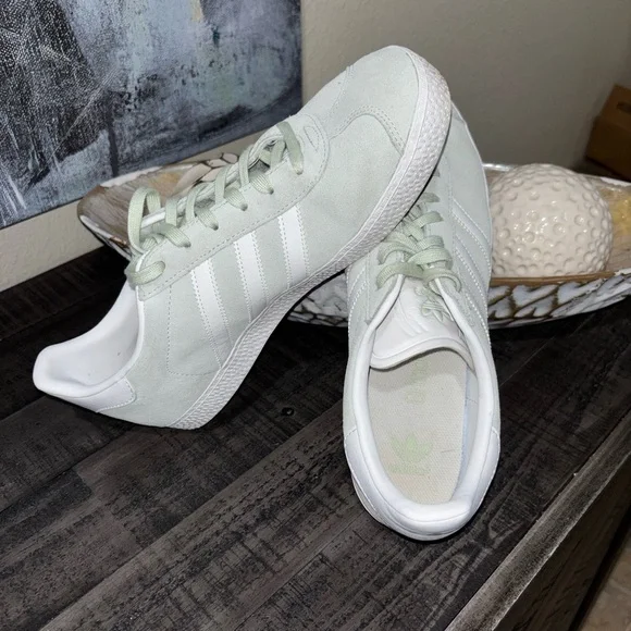 adidas Gazelle Women's Sneakers in White and Mint - Picture 5 of 11